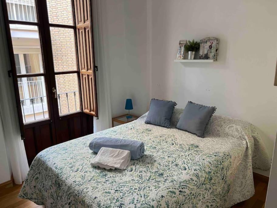 Apartamento Muy Centrico En Granada Kültér fotó
