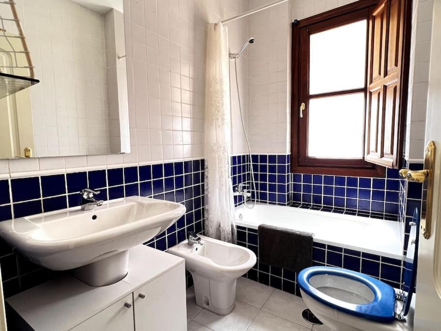 Apartamento Muy Centrico En Granada Kültér fotó